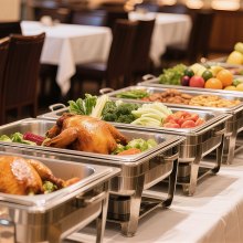 VEVOR Gastronormbehälter Hotelpfanne (1/2-Größe) 4 Stk. 3,8 L, wiederverwendbare Behälter (63,5 mm tief), rostfreie Catering-Aufbewahrung, Panierschale Speisebehälter für Party Restaurant Buffet