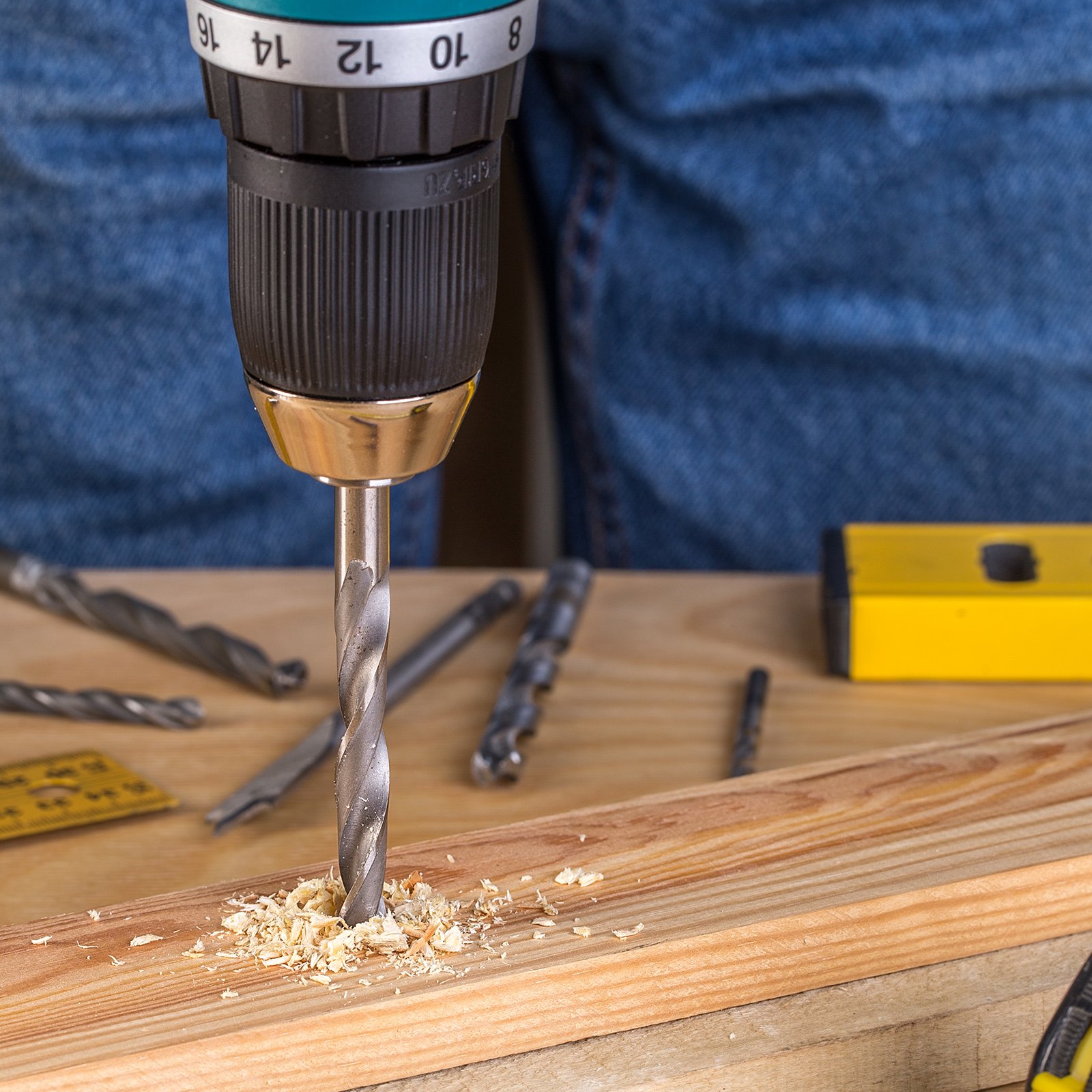 VEVOR Bohrerset 318-teilig, Schrauberbit-Set, Schraubendreherbit-Set geeignet zum Bohren und Schrauben in Holz, Metall & Zement, Bohrer-Sets Kombi-Set sortiert in geordneter Tragkoffer