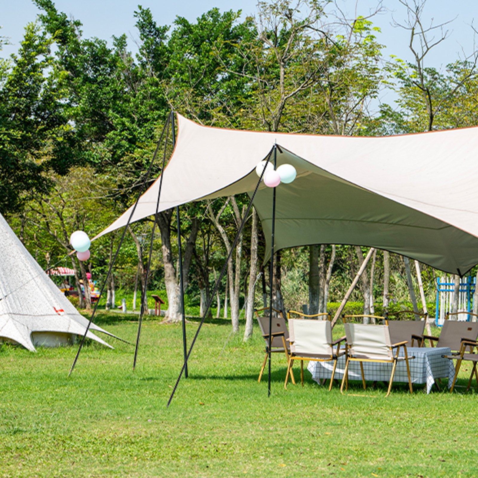 VEVOR 3/8 Zoll Bungee-Seil, 120 ft/36 m Spule, strapazierfähige Bungee-Gurte, 100 % dehnbares elastisches Bungee-Seil für Fracht, Planen, Camping, Kajakdeck und Basteln, schwarz