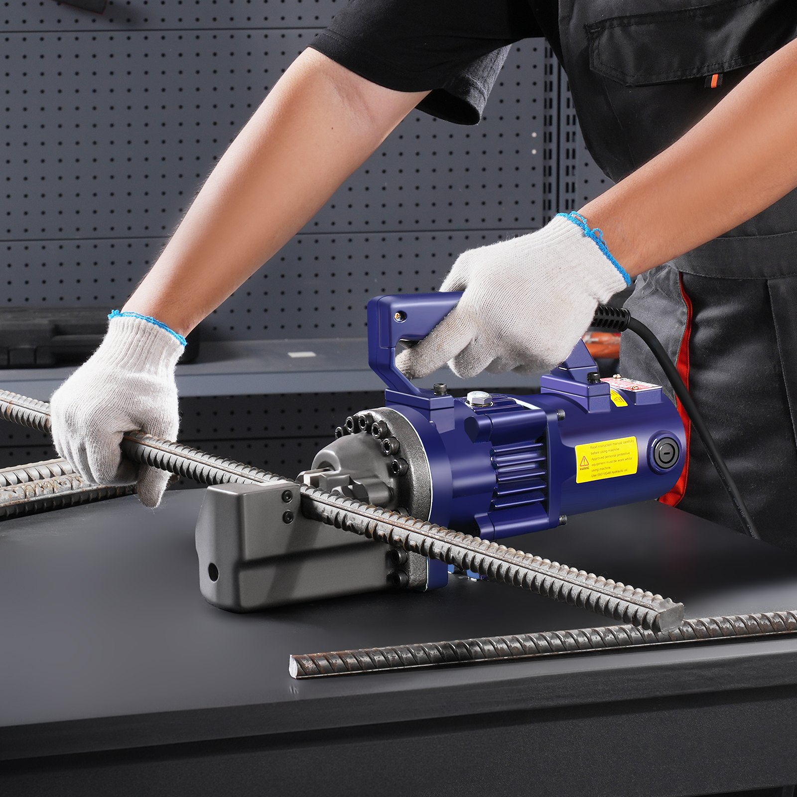 VEVOR Elektrischer hydraulischer Bewehrungsschneider, tragbarer 1350-W-Bewehrungsschneider, schneidet bis zu 7/8 Zoll #7 (4-22 mm) Bewehrungsstahl in 3,5 Sekunden, Hochleistungs-Bewehrungsstahlschneider mit Werkzeugkoffer-Ölkanne, Schwarz-Blau RC-22