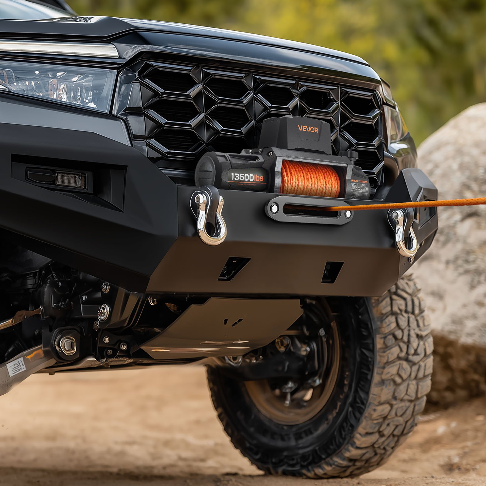 VEVOR Electric Winch, 6100 kg Load Capacity, 12V DC Truck Winch with Φ9.5 mm x 28 m Synthetic Rope, Wireless & Wired Remote Control, IP67 Waterproof for Towing Off-Road SUV Jeep Trailer Boat