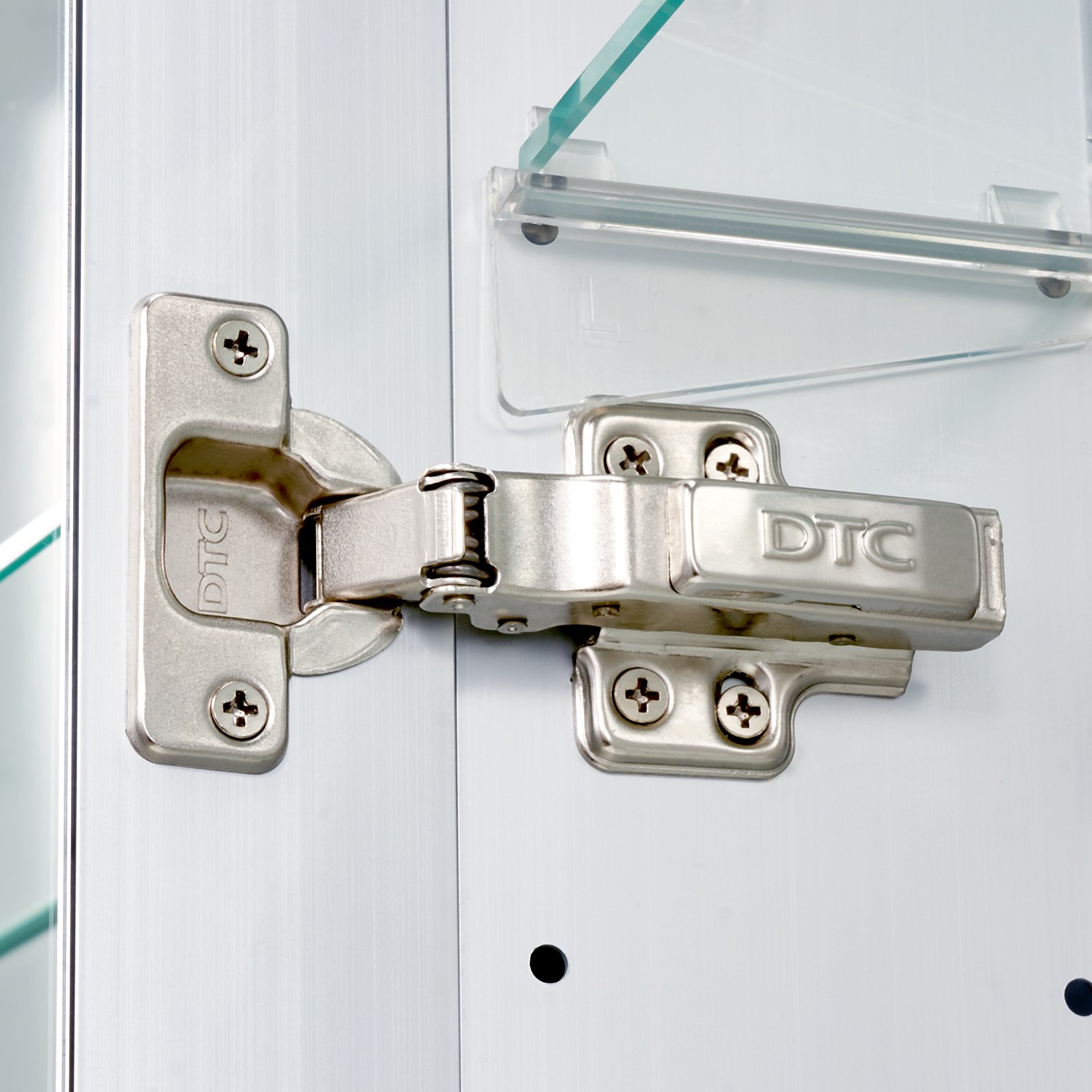 VEVOR beleuchteter Medizinschrank mit Spiegel (100 x 60 cm), 3-farbig dimmbarer LED-Badezimmerschrank mit Spiegel aus gehärtetem Glas, Memory-Funktion/2 verstellbare Regale/Steckdosen und USBs