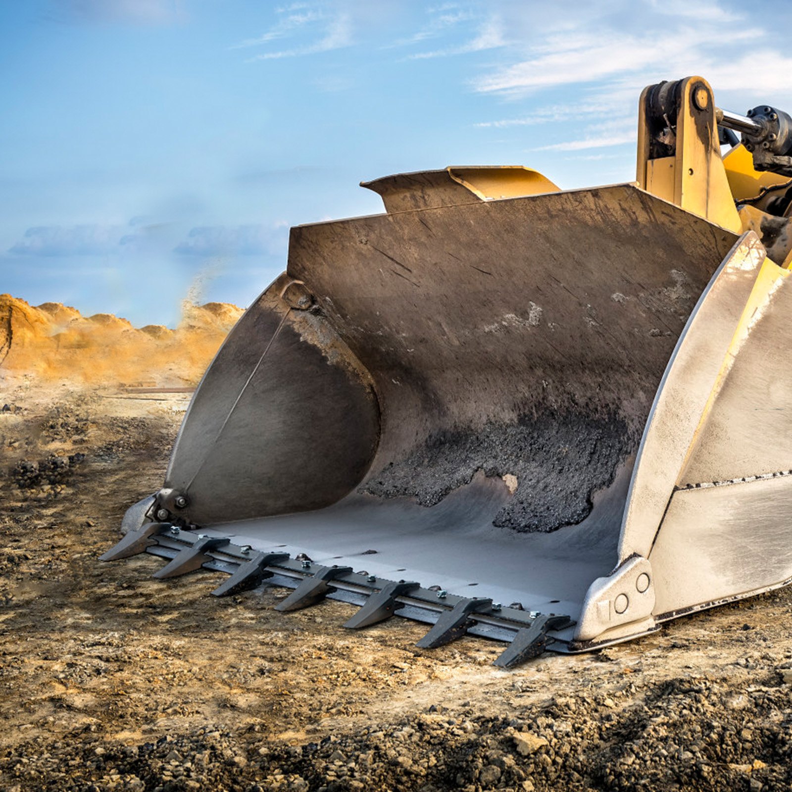 VEVOR Schaufelzahnstange, 60 Zoll, Hochleistungs-Traktorschaufel, 7-Zahn-Schiene für Lader, Traktor, Kompaktlader, 2096 kg Tragkraft, Anschraubdesign, für effiziente Bodenausgrabung und Schaufelschutz
