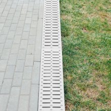 VEVOR Entwässerungsrinne-Set, 3er-Pack, Terrassenrinne, Edelstahl-Grabenentwässerungssystem 15 x 13 x 100 cm, mit 3 Endkappen, Steckverbindung, für Gartenablauf, Auffahrt, Pool, Gehweg