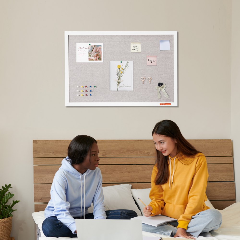 VEVOR 30"x20" weiße Korktafel mit Leinenoberfläche – Stilvolles Pinnwand zur Wandmontage für Zuhause, Schule, Büro – Elegantes und funktionales Schwarzes Brett