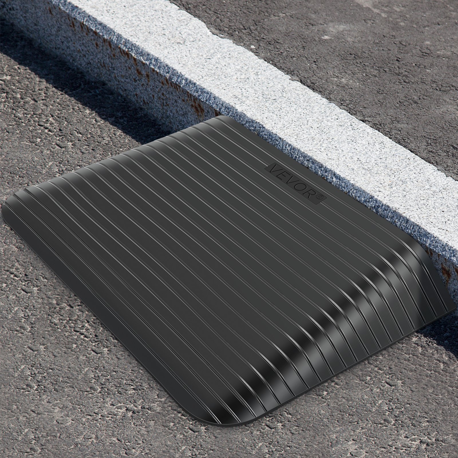 Vevor Schwellenrampe Rollstuhlrampe Gummi Bordsteinrampe 90,2x61x10,2cm Schwarz