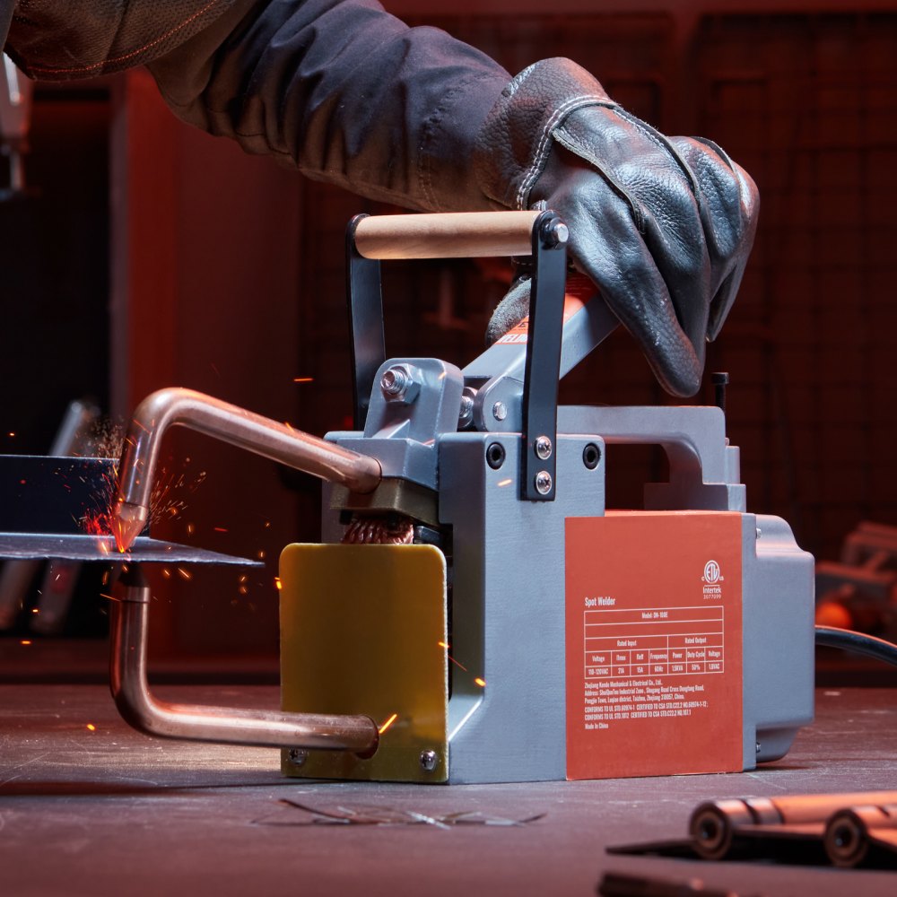 VEVOR Portable Spot Welder, 1/8 Inch Thick Spot Welder with 1.5 kVA Input Capacity, Welding Tip Gun, Metal Sheet Spot Welder for Carbon Steel, Stainless Steel, Aluminum Sheet
