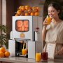 VEVOR Exprimidora de Naranjas Comercial 120 W Tapa de Acero Inoxidable, Eléctrica, Con 2 Recipientes Recolectores, Capacidad para Hasta 20 Naranjas por Minuto, Para Limones y Cítricos de 55-80 mm