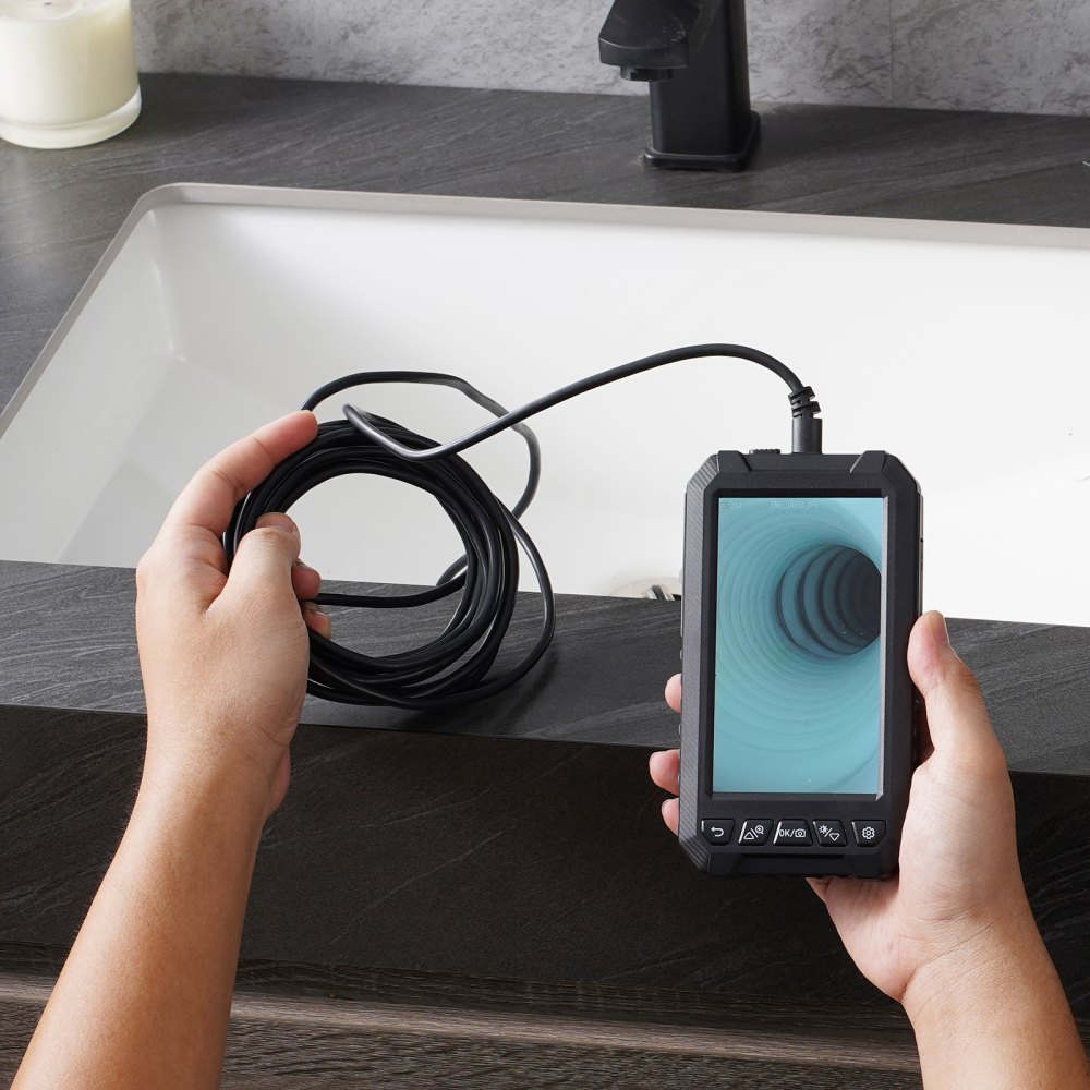 Cámara endoscópica VEVOR con luz, boroscopio de triple lente con cable semirrígido de 49,2 pies, cámara de inspección de 1080P con pantalla de 5", 8 + 2 luces LED, cámara tipo serpiente impermeable IP67 para automóviles, plomería (tarjeta de 32 GB)
