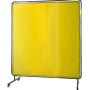 Pantalla de soldadura VEVOR amarilla con estructura de metal y ruedas para fácil movilidad.