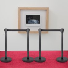 VEVOR Postes para Control de Multitudes 4 Piezas Postes con Cinturón Retráctil Negro 2 m Barrera de Control de Multitudes con Base de Hormigón y Metal Montaje de Fácil Conexión para Escuela Teatro