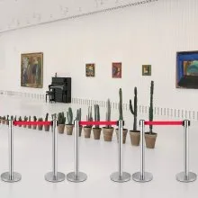 VEVOR Postes Separadores 6 piezas Barreras De Seguridad Altura 90 cm Platas Poste Separador con Cinta Extensible de 2 m Roja Conexión de 4 Vías