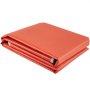 Alfombrilla para fogata VEVOR de color naranja doblada que muestra textura y grosor.
