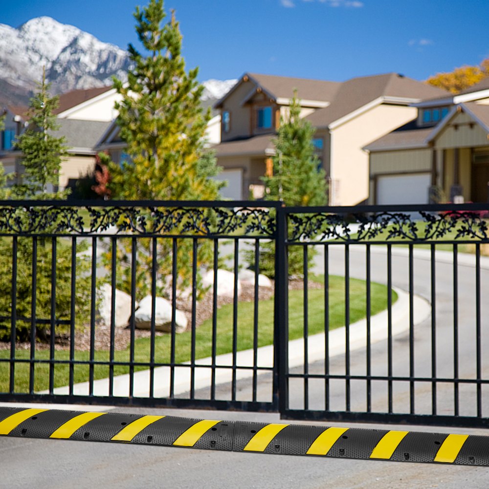 VEVOR 2-Pack 2-Channel Cable Protection Ramp, Rubber Cable Bridge, 183 x 30 x 4.5 cm, Drive-Over Protection, 10000 kg (per axle) Load Capacity, Anti-Slip Design, Ideal for Parking Lots