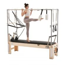VEVOR Reformer Máquina de Pilates de Madera para Gimnasio en Casa Equipo de Entrenamiento de Fuerza con Doble Resistencia Caja Reformadora Tabla de Salto para Avanzados Principiantes 240x86x213 cm