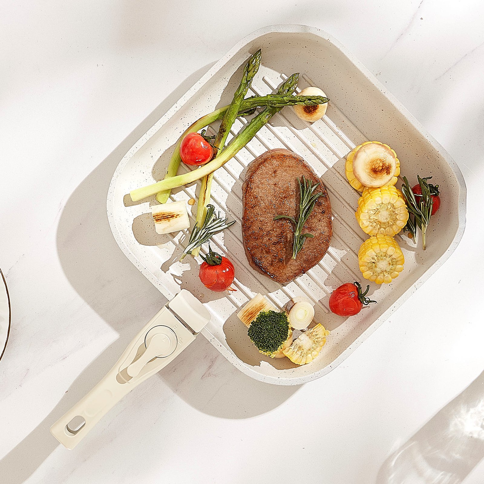 VEVOR Induction Pots and Pans Set (17-piece) with Glass Lids, Non-Stick Cookware with Removable Handle, Induction Cookware for Frying, Seasoning Sauces and Cooking (White)