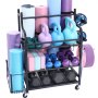 VEVOR Estante de Almacenamiento para Esterilla yoga, Acero con Acabado en Polvo con Ganchos y Ruedas, para Mancuernas, Pesas Rusas, Rodillos Espuma y Correas Yoga, 1035 x 405 x 885 mm, 3 Capas