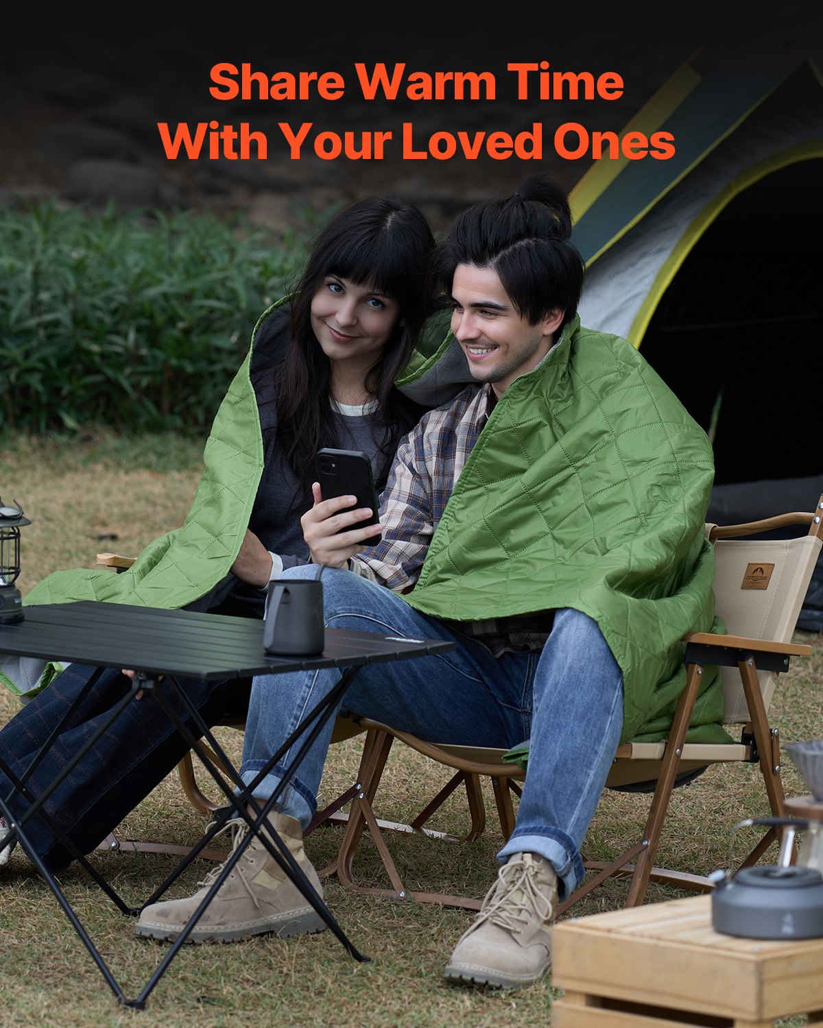 VEVOR Camping Blanket 2.08 x 1.4 m, large warm stadium blanket, waterproof and windproof, 330 g/m² polyester fleece, flame retardant, ideal for outdoor use, picnics, hiking, sporting events, travel, two-tone
