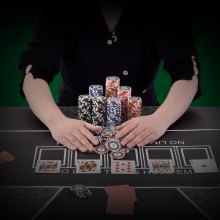 VEVOR Juego de Fichas de Poker de Plástico Juego de Poker 300 PCS Juego Completo de Poker con Estuche de Aluminio, Cartas, Botones y Dados, 7-8 Jugadores para Texas Hold'em, Blackjack, Juegos de Azar