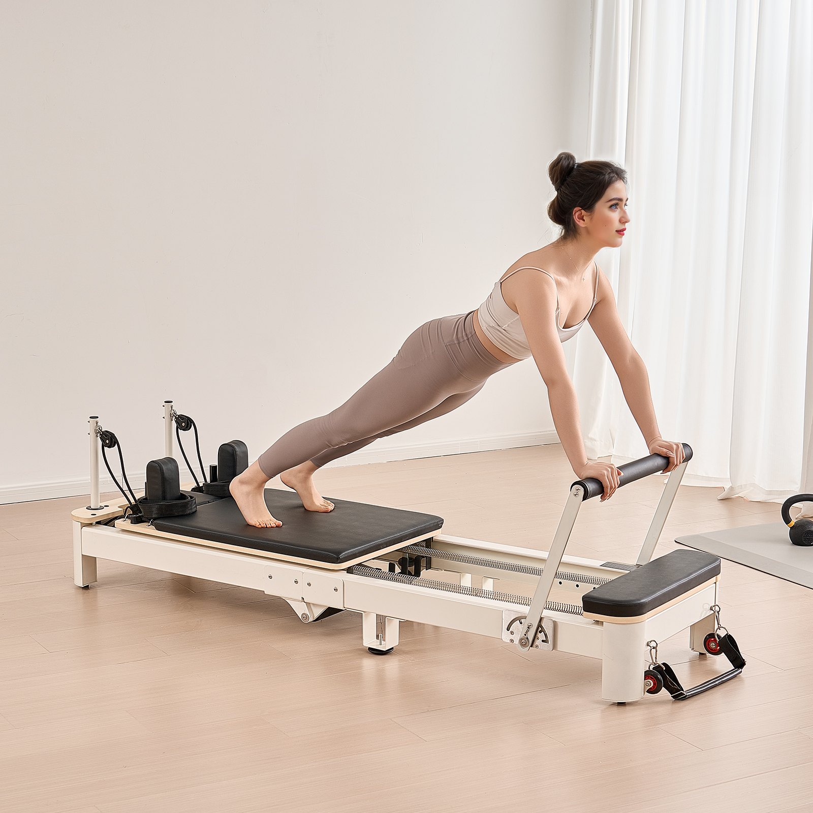 VEVOR Reformer de Pilates Plegable de Aleación de Aluminio Máquina de Pilates para Gimnasio con Cajón para Sentarse Equipo de Pilates Doble Resistencia Resorte y Cuerda Hasta 181,4kg, 221,5x70x83 cm