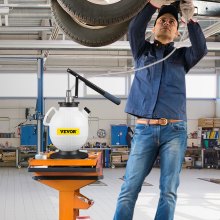 VEVOR Bomba de Fluido de Transmisión Dispensador Manual de Sistema de Recarga ATF Purgador de Aceite y Líquido de 7,5 L Purgador de Líquido de Transmisión Automática con 15 Adaptadores Comunes