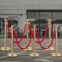 VEVOR Poste Guía 6 Piezas 95 cm Barrera de Control de Multitudes con 4 Cuerdas de Terciopelo Rojas 1,5 m para Cola de Separación de Demarcación en Escuela Pública Teatro Hotel Exposición, Color Oro