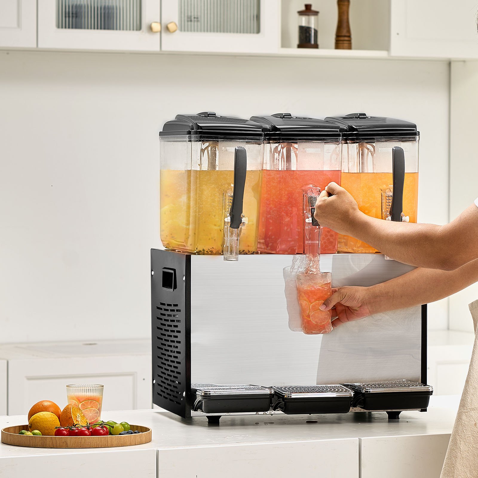 VEVOR commercial beverage dispenser with 3 tanks, juice dispenser 12 L (per tank), 370 W stainless steel iced tea beverage dispenser with 7-12 °C cooling temperature, for cold drinks, restaurant, bar, party, buffet, catering
