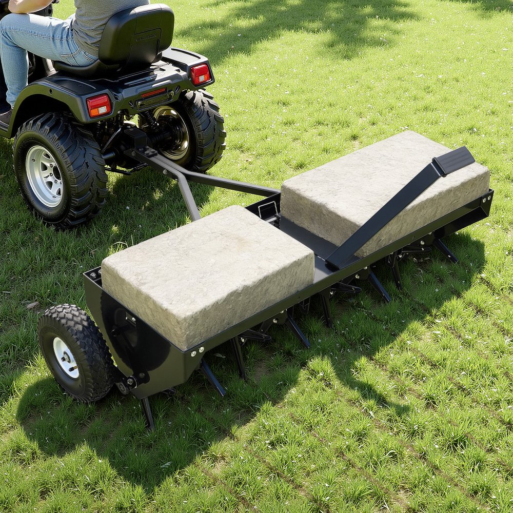 VEVOR Aireador de Césped con Esparcidor Aireador de Remolque Carga 68,04 kg, Herramienta para Jardín Campo, Enganche de Tractores, Ancho de Trabajo 122 cm, Profundidad de 7,62 cm, con Bandeja y Ruedas