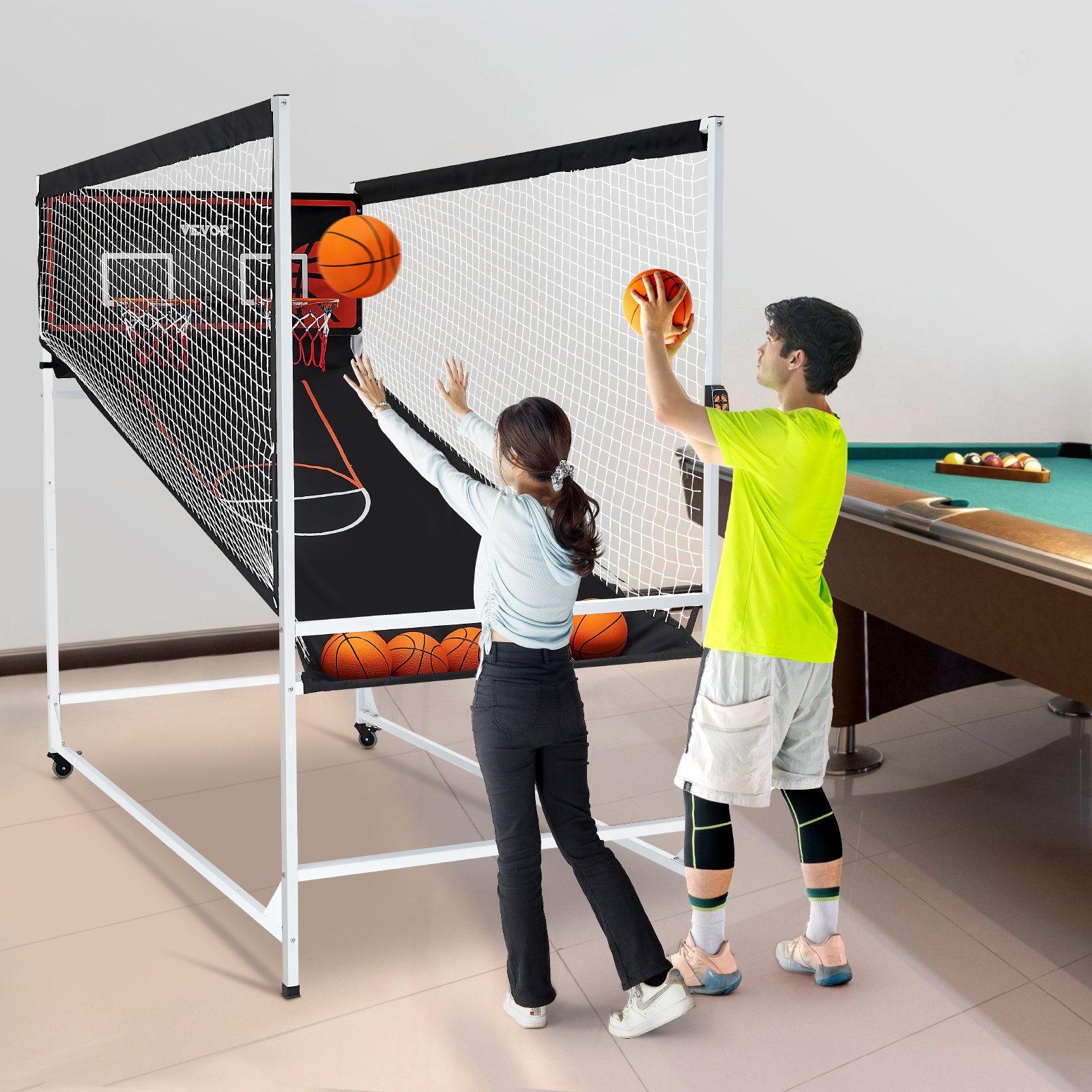 VEVOR Juego de Baloncesto Arcade Interior para 2 Jugadores, Deporte de Doble Tiro en Casa con 5 Bolas, 8 Modos de Juego, Marcador Electrónico y Bomba de Inflado, 2286 x 1219 x  2133 ± 50 mm, Negro