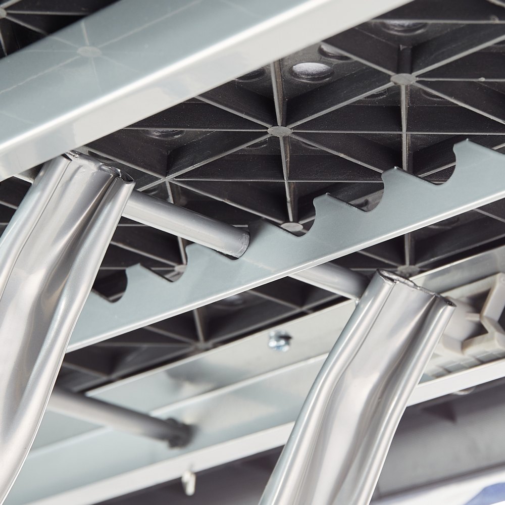 VEVOR Ironing Board, Steam Ironing Board, Steam Ironing Table with Iron Rest, 4 Layers, Foldable Ironing Table, 1400 x 370 mm Ironing Surface, 10 Height Adjustable Heights 640-970 mm, 30 kg Load Capacity, Blue