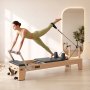 VEVOR Pilates Reformer 2.4 m Pilates Machine 181 kg Capacity Maple Wood, for Home Use and Gym Workout, with Jump Board, Music Wire Springs, and Sitting Box, Suitable for Advanced and Beginners Users