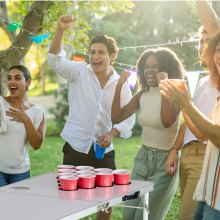 VEVOR Mesa de Juego de Beer Pong de 2,4 m Portátil con Agujeros para Vasos