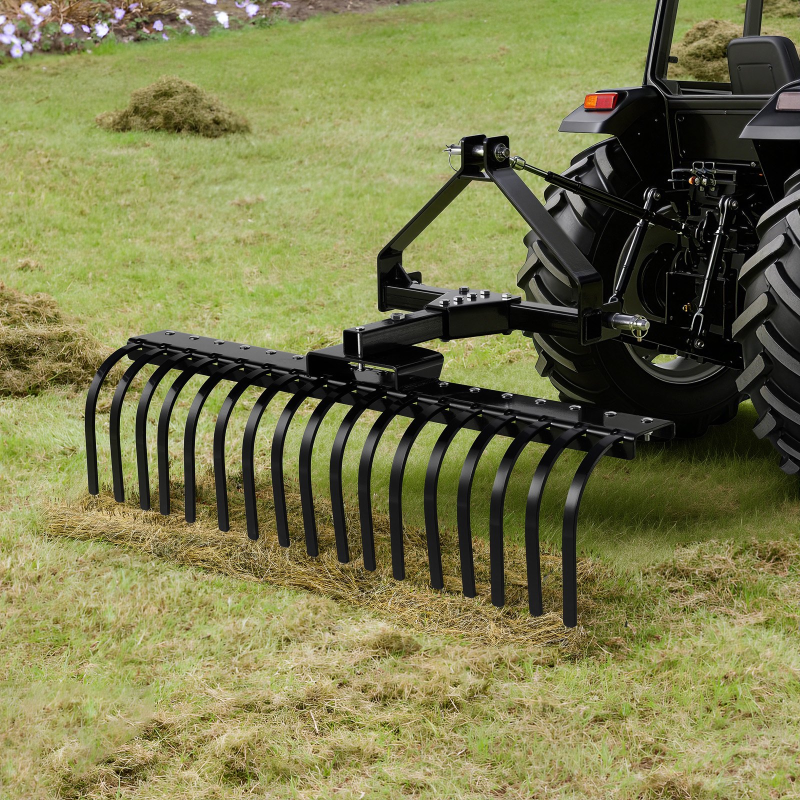VEVOR Rastrillo para Tractor 127 cm de Ancho, Escarificador de Césped con 17 Púas de Acero, Ángulo Ajustable, Compatible con Tractor de Categoría 1 con Enganche Tripuntal, para Jardinería Limpieza