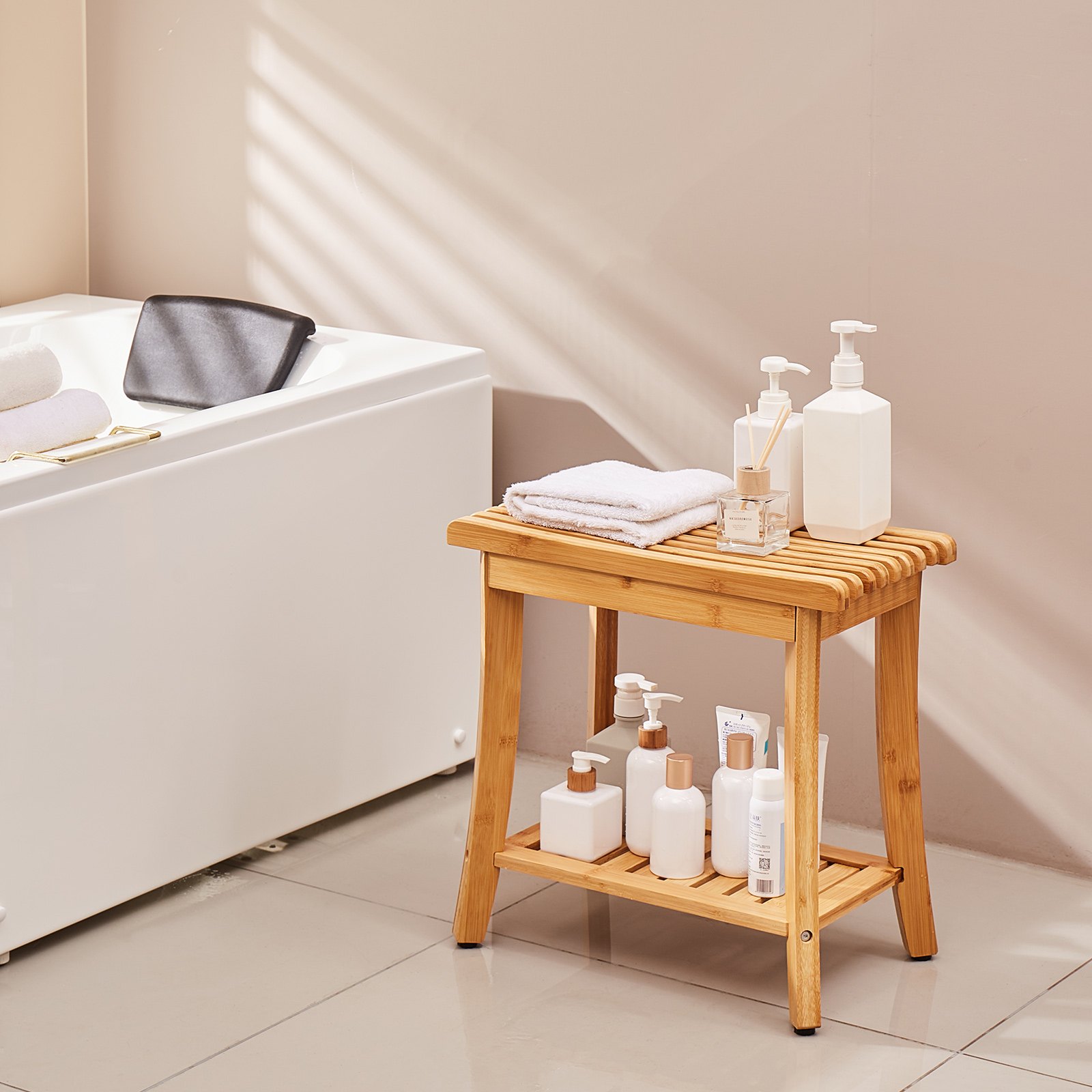 Banco de ducha de bambú VEVOR, 19,1 x 11,3 x 18,3 pulgadas, taburete de ducha impermeable con estante de almacenamiento, capacidad de carga de 330 libras, organizador de asiento de bañera de spa, para adultos, mujeres mayores, ancianos, interiores y exteriores