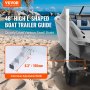 Guide de remorque marine VEVOR sur plage de sable pour un chargement facile du bateau, avec mesure de largeur réglable.