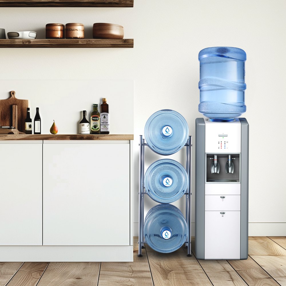 VEVOR Portabottiglie in Ferro a 3 Livelli per Acqua in Bottiglia per 3 Bottiglie, Portabottiglie 18,9 L, Portabottiglie per 3 Bottiglie, Portabottiglie Resistente per Cucina Ufficio Soggiorno Argento