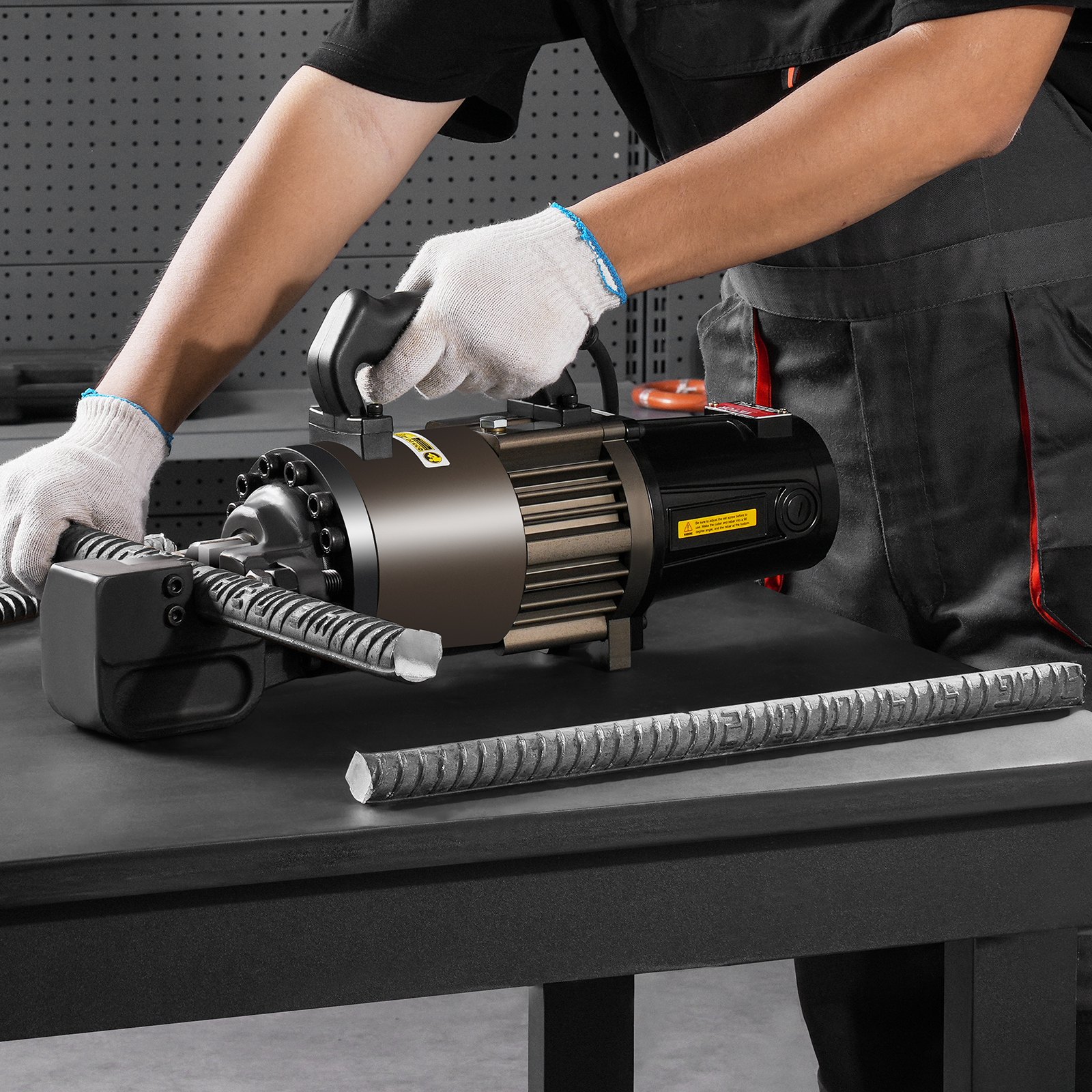 VEVOR Electric Hydraulic Rebar Cutter, Portable 2300W Rebar Cutter, Cuts 5-32mm Rebar in 4.5 Seconds, Heavy-Duty Rebar Cutter with Oil-Rich Accessories, Black RC-32