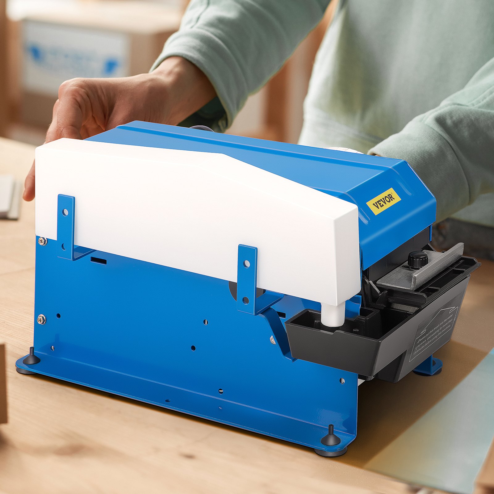 VEVOR Dispenser per Nastro Attivato ad Acqua Manuale Regolabile 45 x 28 x 23 cm, Macchina per l'Imballaggio della Taglierina Adesiva Larghezza di Taglio 2-10 cm per l'Imballaggio di Scatole Rapide Ecc