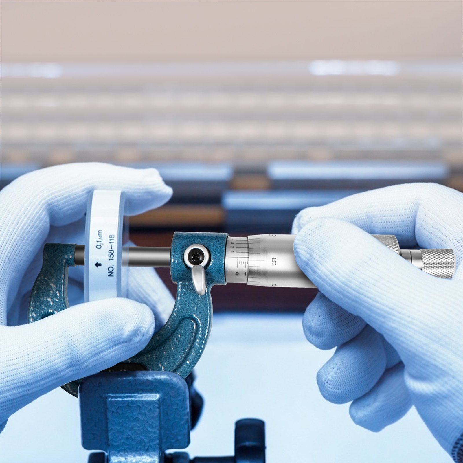 VEVOR Micrometro Esterni da 0-4", 4 Pz Micrometri Millesimali Misuratore, Calibro Esterno Metrico Alta Precisione di 0.0001", Strumento di Misurazione Precisa di Lunghezza, Diametro o Spessore