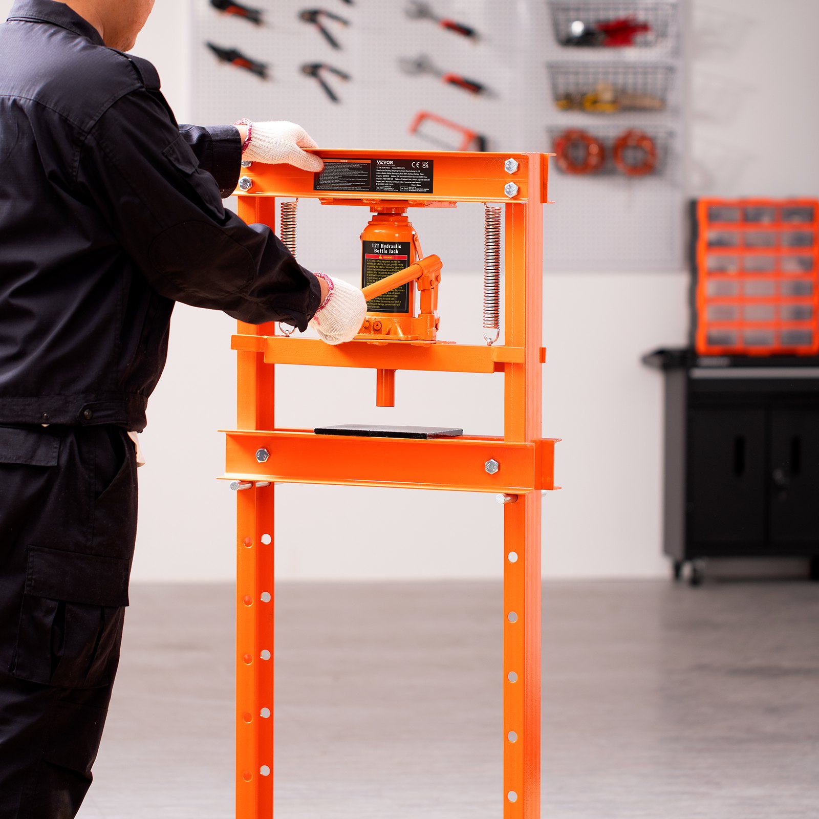 VEVOR Pressa Idraulica a Pavimento da Officina Garage Forza di Pressatura Massima di 12 Tonnellate, Pressa Idraulica da Officina Manuale Corpo in Acciaio al Carbonio Altezza Regolabile tra 40-705 mm