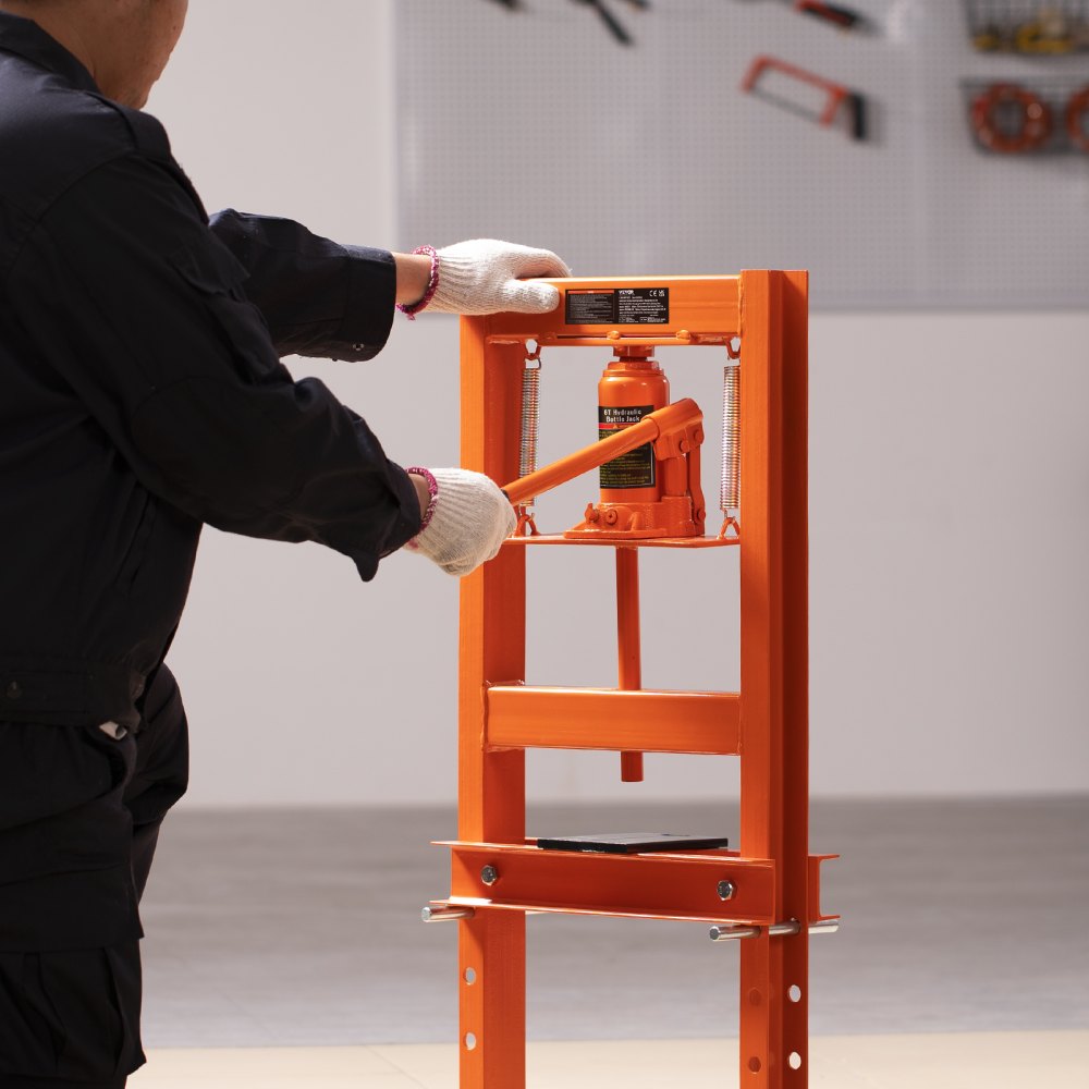 VEVOR Pressa Idraulica a Pavimento da Officina Garage Forza di Pressatura Massima di 6 Tonnellate, Pressa Idraulica da Officina Manuale Corpo in Acciaio al Carbonio Altezza Regolabile tra 55-250 mm