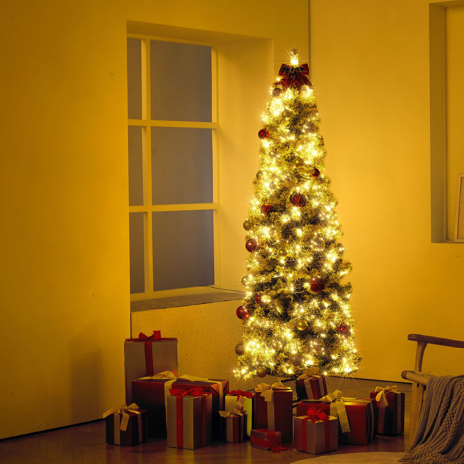 VEVOR Albero di Natale, Albero Artificiale Floccato Preilluminato 1,98 m, Albero Natale per Feste con 250 Luci LED Bianche, 814 Punte Rami, Base in Metallo per Decorazioni per Feste in Casa e Ufficio