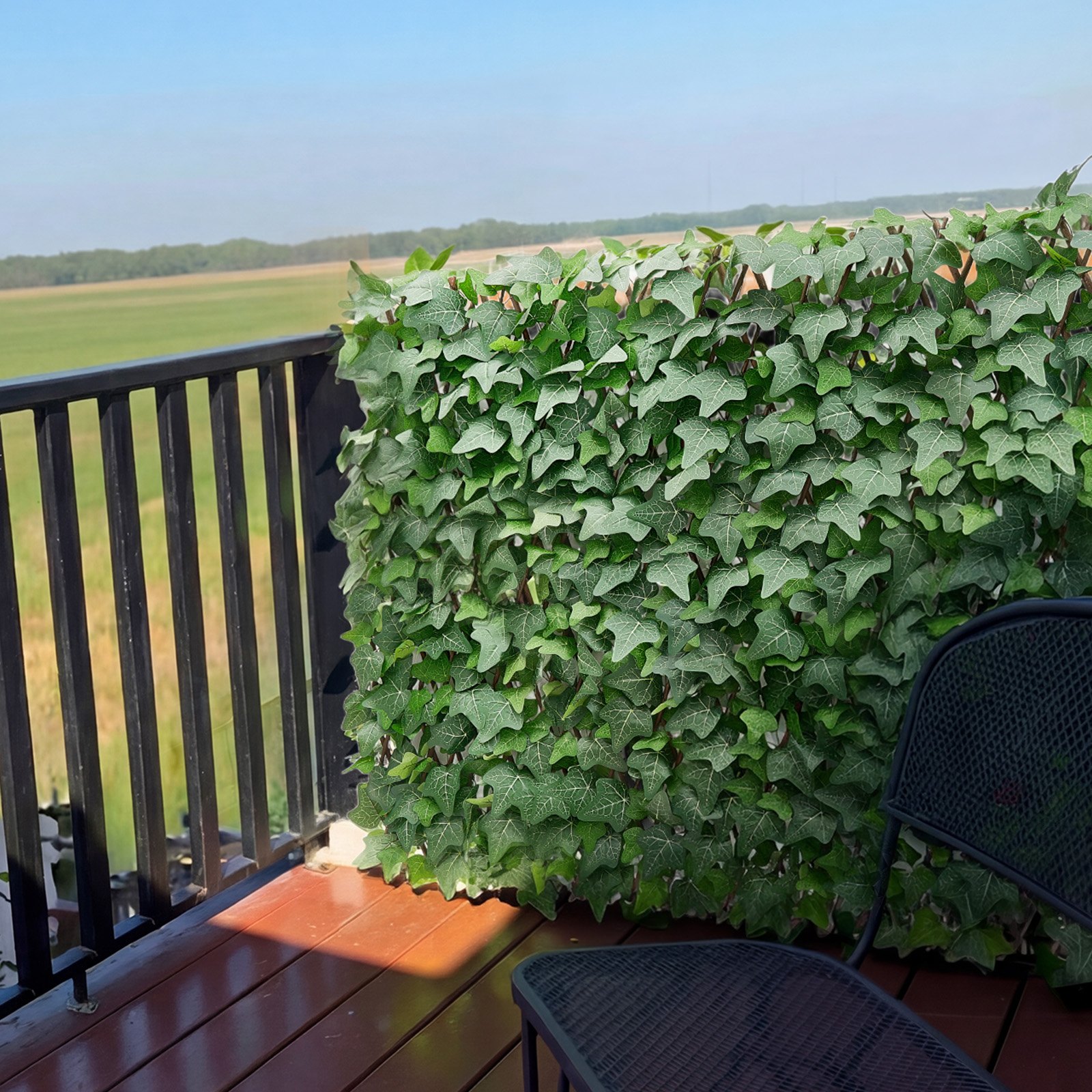 VEVOR Parete Verde Artificiale 63,5 x 320 cm con Foglie di Edera Realistiche, Siepe Artificiale Espandibile per Decorazione e Protezione della Privacy, Ideale per Balcone Giardino Cortile e Terrazzo