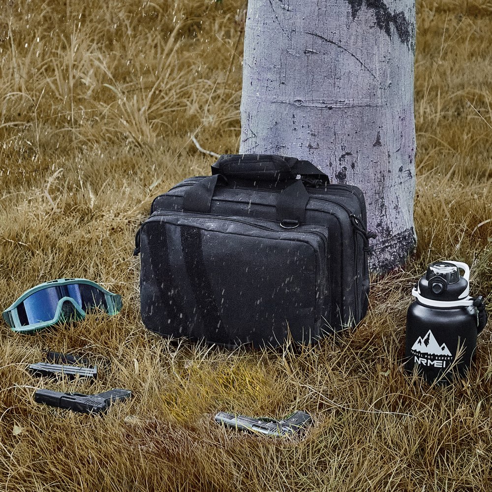 VEVOR Pistol Bag, Rifle Bag, Pistol Bags for 2 Pistols, Tactical Weapon Bag with 2 Integrated Detachable Pistol Pouches and 6 Detachable Magazines, Shooting Range Bag, Black