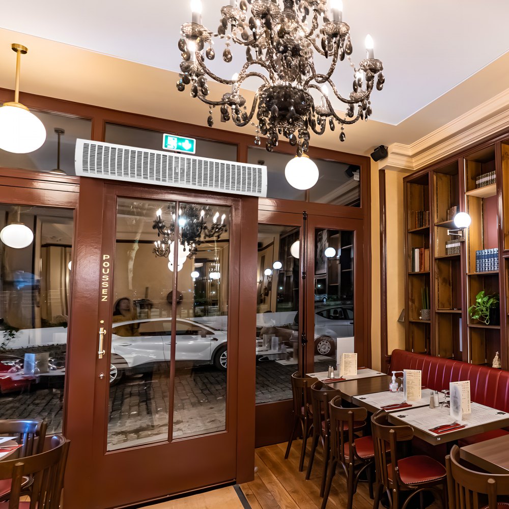 VEVOR Barriera d'aria commerciale 1,5 m Super Power 2 velocità 3566 m³/h, Barriera d'aria per porte montate a parete, Ventilatore per porta da interno Non riscaldata