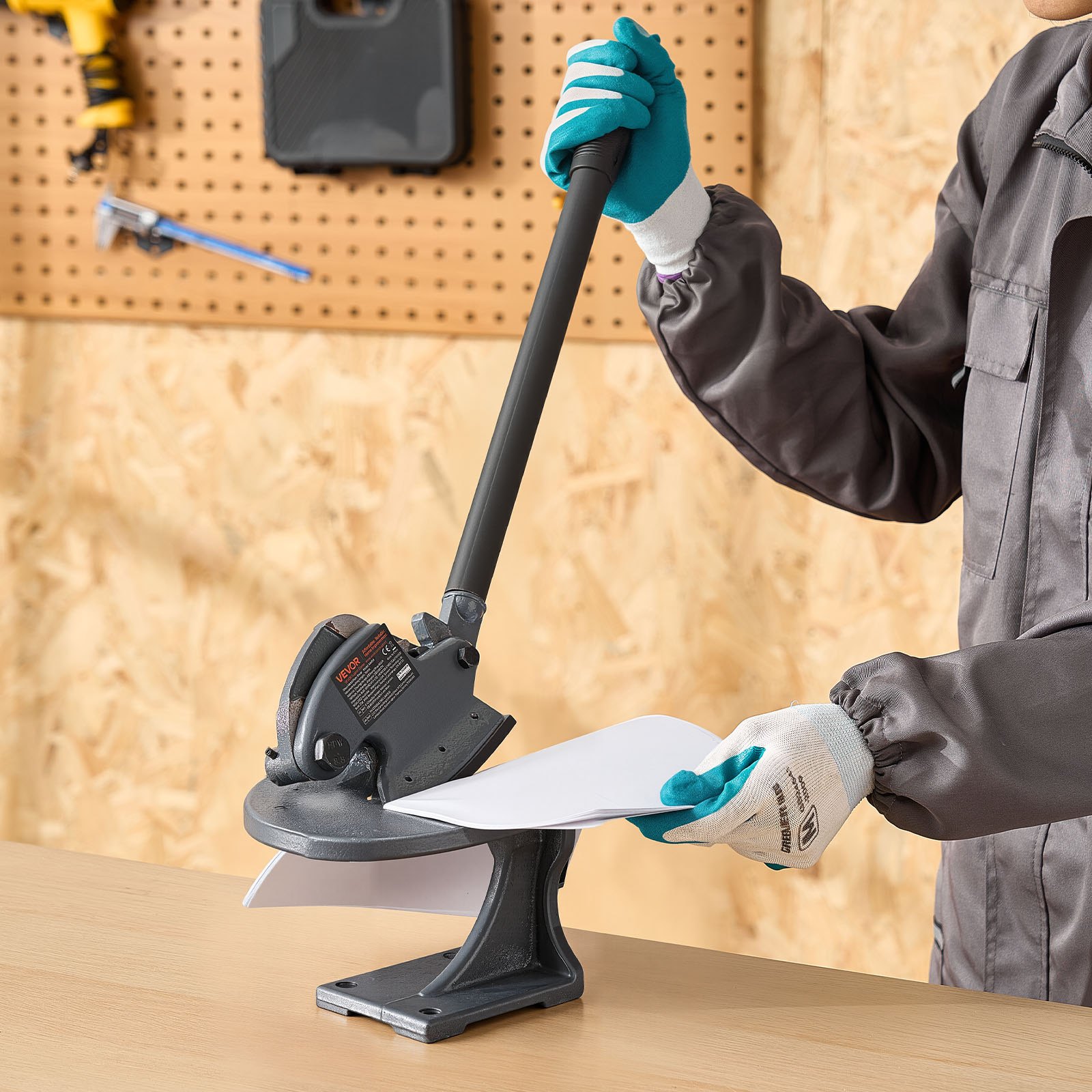 VEVOR Cesoia a Leva Lamiera, Taglierina di Cesoie di Riparazione, Taglierina da Banco Senza Gola, Forbici Manuale Spessore di Taglio Massimo 1,9 mm per Acciaio, Rame, Barre d'Armatura, Alluminio