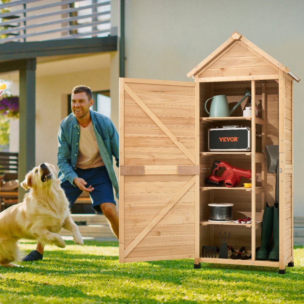 VEVOR Capannone Portaoggetti per Esterni in Legno, Capannone Porta Attrezzi da Giardino con Ripiani, Serratura e Pavimento, Mobiletto Portaoggetti Impermeabile per Prato, Giardino, 710x455x1600 mm