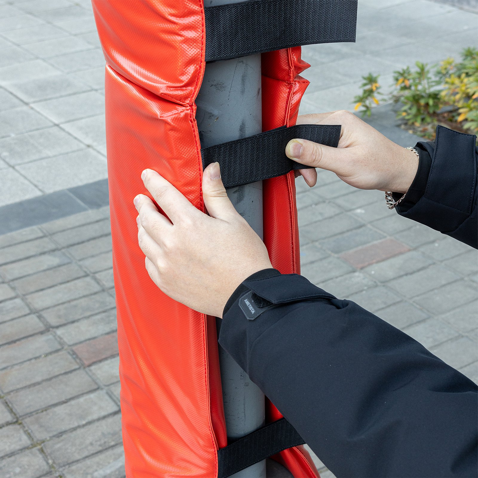 VEVOR Basketball Padding (180 cm high) Padding compatible with square poles (40 x 40 to 115 x 115 mm) and round poles (outer diameter 50-160 mm) Protective padding for garage Red