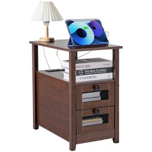 Tavolino laterale unico ricavato da un fusto di petrolio con assi di legno, utilizzabile come comodino, minibar, mobile bar, credenza o angolo caffè, tavolo da loft a forma di botte