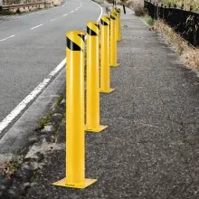 Bolardo de seguridad VEVOR 48-5.5, bolardo de barrera de seguridad de 5-1/2 pulgadas de diámetro exterior de 48 pulgadas de altura, barrera de seguridad de acero con revestimiento de polvo amarillo, con 4 pernos de anclaje libres, para áreas sensibles al tráfico